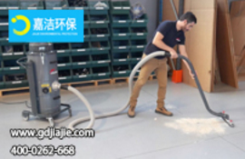 如何給工作中的工業吸塵器降溫？